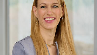 Dr. med. Franziska van Hall ist Ärztliche Direktorin der CuraMed Kliniken